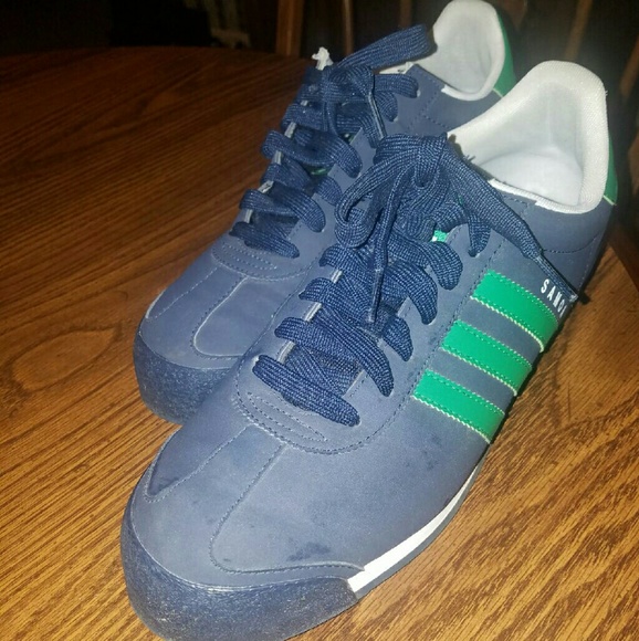 Mens addidas tennis shoes - Picture 3 of 5